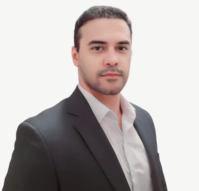 Thales Augusto León Ferreira